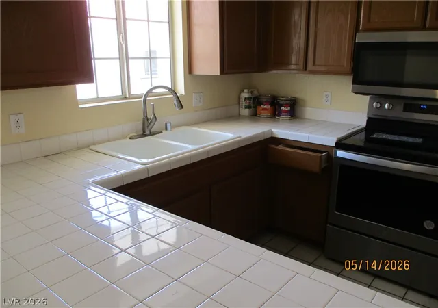 Photo 3 of Sale Pending at 2725 S Nellis Blvd #2068, Las Vegas, NV 89121 | MLS# 2787603 | Listing updated on 2026-09-22
