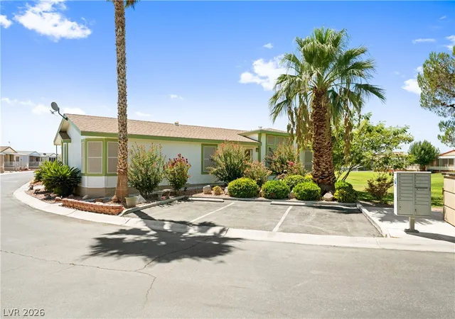 Photo 4 of Manufactured home for sale at 310 Brentwood Dr, Pahrump, NV 89048 | MLS# 2787645 | Listing updated on 2026-09-05