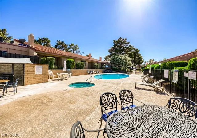 Photo 2 of Townhouse for sale at 1882 Camino Verde Ln, Las Vegas, NV 89119 | MLS# 2787801 | Listing updated on 2026-10-06
