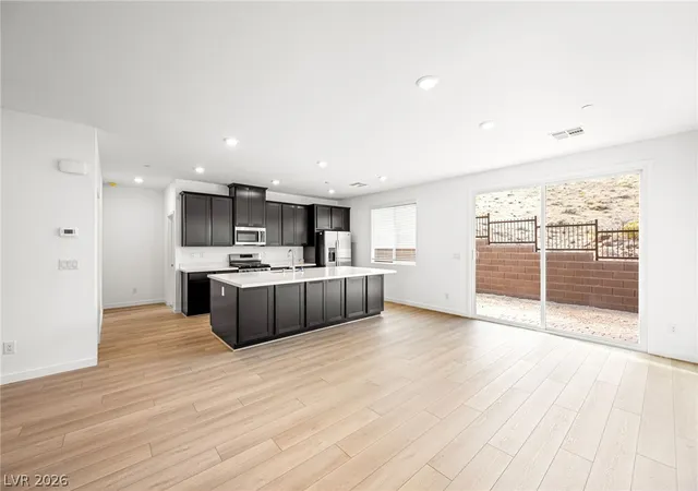 Photo 4 of Sale Pending at 1433 Bianca Fls Dr, Henderson, NV 89011 | MLS# 2788788 | Listing updated on 2026-09-02