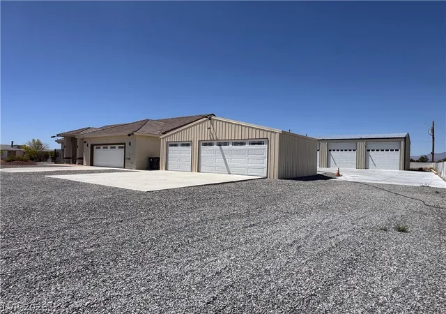 Photo 3 of Single family home for sale at 200 E Ember St, Pahrump, NV 89048 | MLS# 2788997 | Listing updated on 2026-09-08