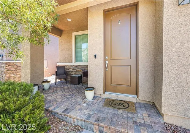 Photo 2 of Single family home for sale at 10523 Laurel Mountain Ln, Las Vegas, NV 89166 | MLS# 2789392 | Listing updated on 2026-09-14