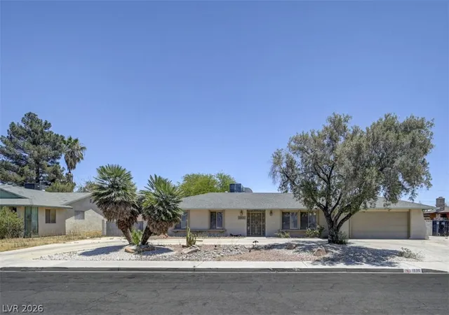 Photo 3 of Sale Pending at 1900 Stonehaven Dr, Las Vegas, NV 89108 | MLS# 2788660 | Listing updated on 2026-09-09