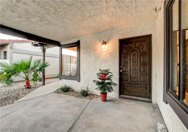 Photo 4 of Single family home for sale at 2100 Plz Del Padre, Las Vegas, NV 89102 | MLS# 2789287 | Listing updated on 2026-10-03