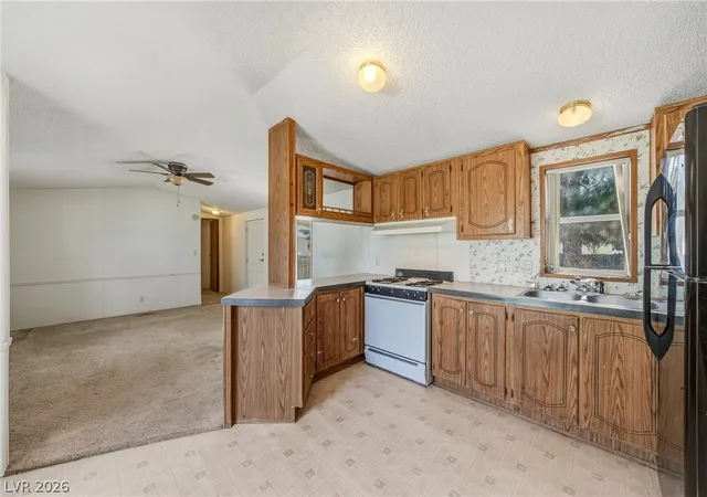 Photo 3 of Manufactured home for sale at 110 Tonopah Trl, Pahrump, NV 89048 | MLS# 2789872 | Listing updated on 2026-09-12