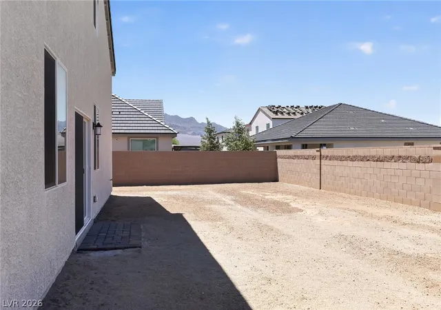 Photo 3 of Single family home for sale at 347 Sam Way, Mesquite, NV 89027 | MLS# 2789986 | Listing updated on 2026-10-06