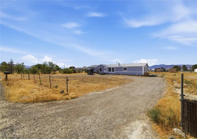Photo 3 of Manufactured home for sale at 4331 W Retread Rd, Pahrump, NV 89048 | MLS# 2789441 | Listing updated on 2026-09-19