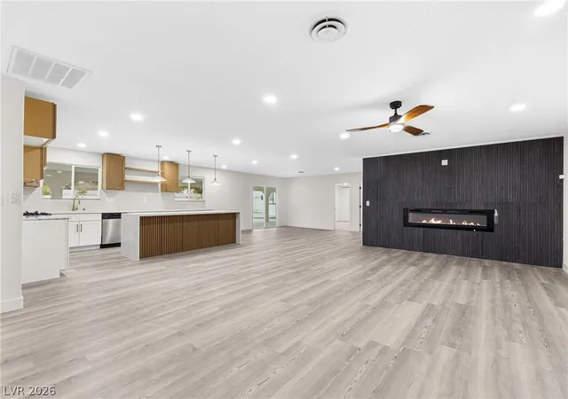 Photo 4 of Single family home for sale at 271 E Middleton Dr, Henderson, NV 89015 | MLS# 2786604 | Listing updated on 2026-09-10
