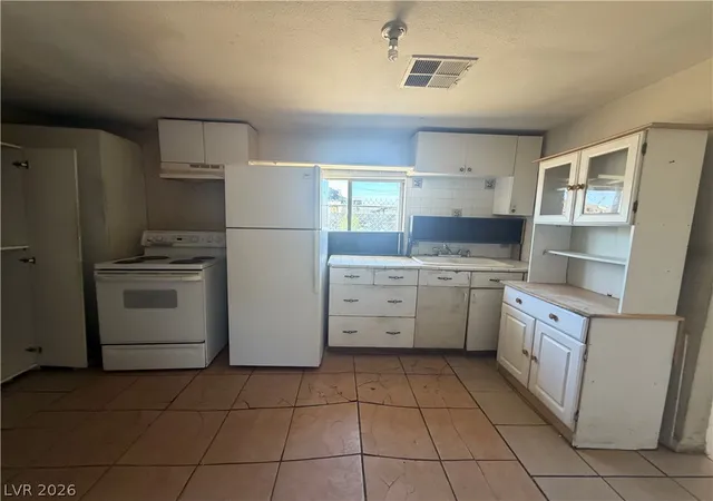 Photo 4 of Single family home for sale at 1824 Stanford St, North Las Vegas, NV 89030 | MLS# 2790593 | Listing updated on 2026-09-11