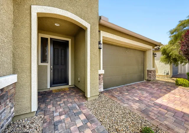 Photo 4 of Single family home for sale at 5665 Silver Cascade Ave, Las Vegas, NV 89131 | MLS# 2790455 | Listing updated on 2026-08-31
