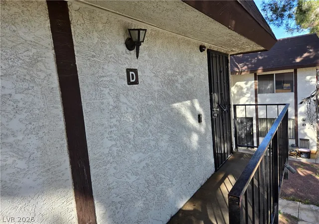 Listing Photo 4 - Condo for sale in building located at 4348 Tara Ave, Las Vegas, NV 89102 - Unit #D