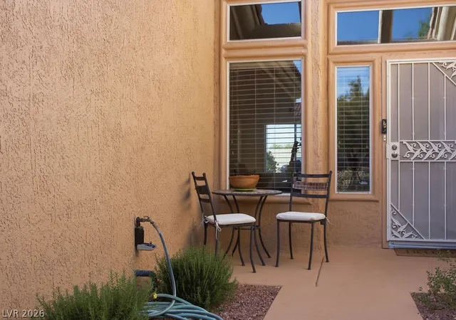 Photo 3 of Sale Pending at 10428 Villa Ridge Dr, Las Vegas, NV 89134 | MLS# 2791338 | Listing updated on 2026-09-05
