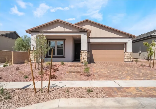 Photo 1 of Sale Pending at 660 Ambridge Dr, Henderson, NV 89011 | MLS# 2792255 | Listing updated on 2026-09-25