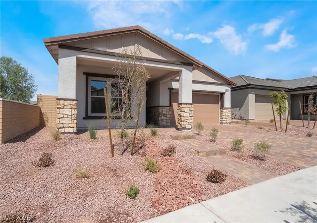 Photo 3 of Sale Pending at 660 Ambridge Dr, Henderson, NV 89011 | MLS# 2792255 | Listing updated on 2026-09-25