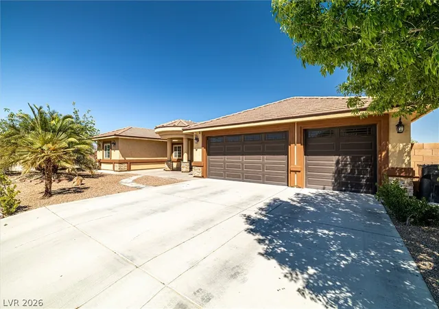 Photo 3 of Single family home for sale at 6720 Stubblefield Dr, Pahrump, NV 89061 | MLS# 2792042 | Listing updated on 2026-09-21