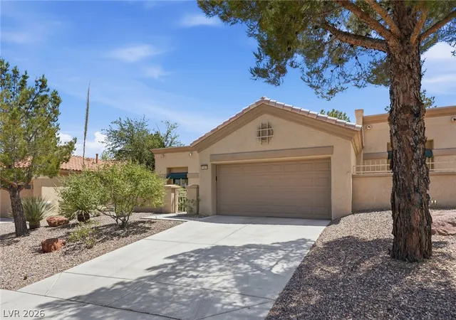 Photo 3 of Sale Pending at 11013 Mission Lakes Ave, Las Vegas, NV 89134 | MLS# 2792377 | Listing updated on 2026-10-02