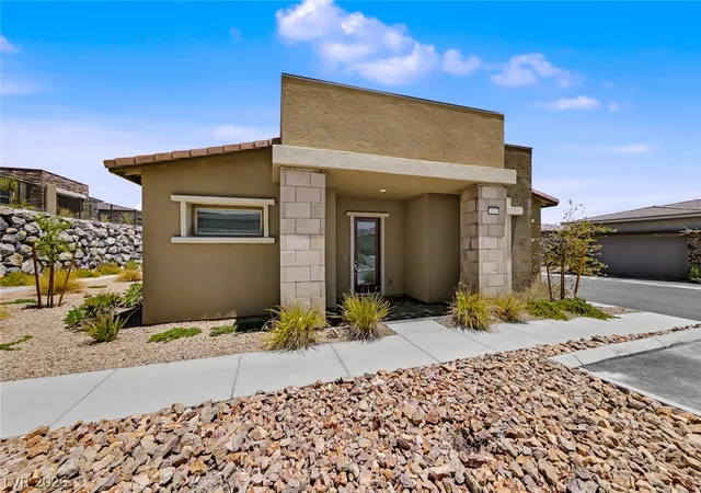 Photo 3 of Single family home for sale at 925 Allister Flds Ln, Las Vegas, NV 89138 | MLS# 2791935 | Listing updated on 2026-09-10