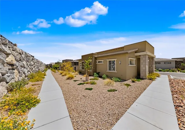 Photo 3 of Single family home for sale at 925 Allister Flds Ln, Las Vegas, NV 89138 | MLS# 2791935 | Listing updated on 2026-09-10