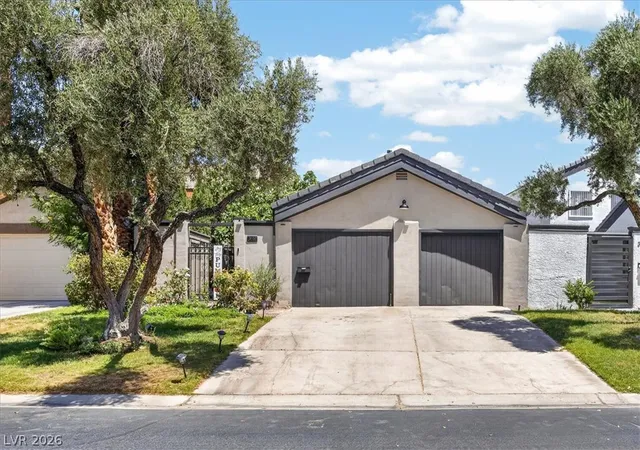 Photo 1 of Single family home for sale at 3137 Bel Air Dr, Las Vegas, NV 89109 | MLS# 2792610 | Listing updated on 2026-09-08