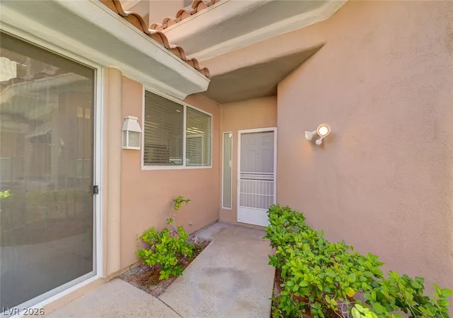 Photo 3 of Townhouse for sale at 5097 Crooked Stick Way, Las Vegas, NV 89113 | MLS# 2790521 | Listing updated on 2026-10-01