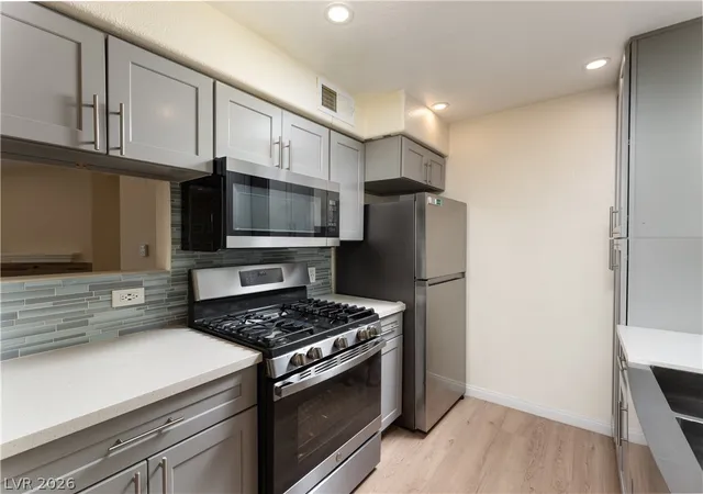Photo 3 of Sale Pending at 3318 N Decatur Blvd #2149, Las Vegas, NV 89130 | MLS# 2792975 | Listing updated on 2026-10-06