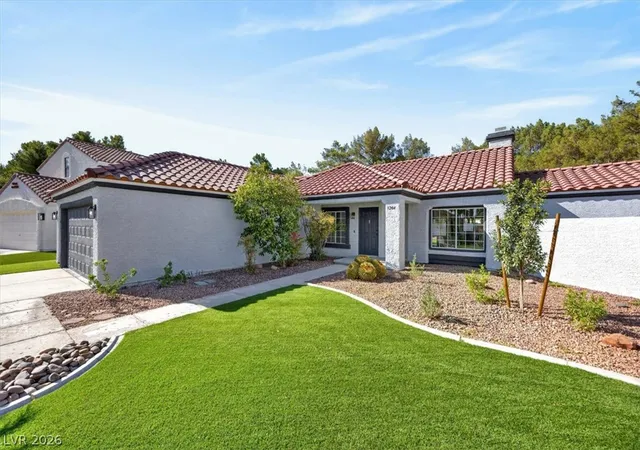 Photo 3 of Single family home for sale at 3204 Crescent Run Ct, Las Vegas, NV 89117 | MLS# 2793197 | Listing updated on 2026-09-07