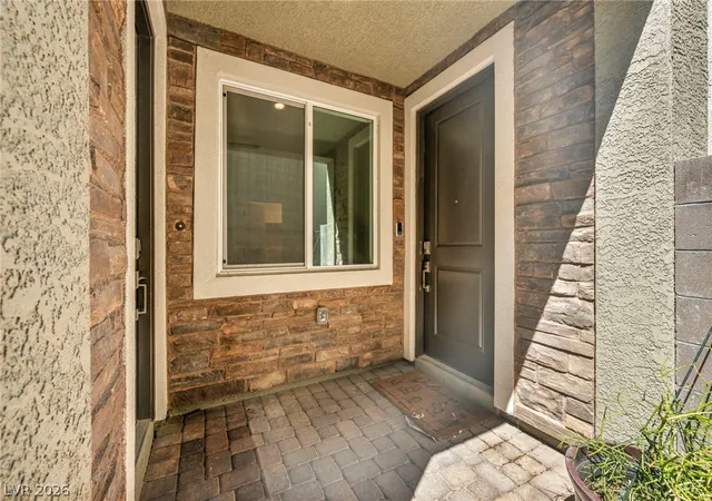 Photo 4 of Single family home for sale at 9250 Alden Pointe Ct, Las Vegas, NV 89143 | MLS# 2793238 | Listing updated on 2026-09-06