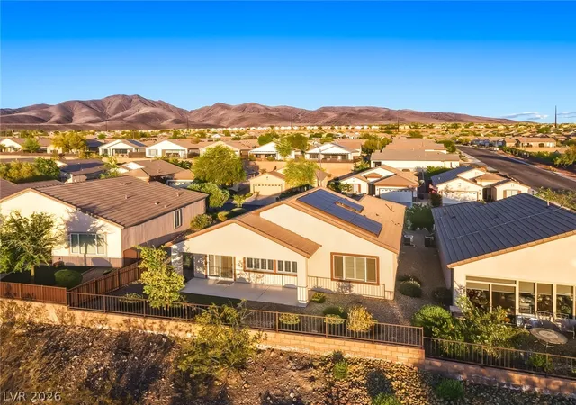Photo 4 of Sale Pending at 2576 Jada Dr, Henderson, NV 89044 | MLS# 2792779 | Listing updated on 2026-08-31