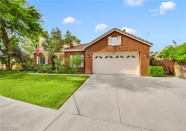 Photo 3 of Sale Pending at 2516 Serenity Holw Dr, Henderson, NV 89052 | MLS# 2793344 | Listing updated on 2026-09-15