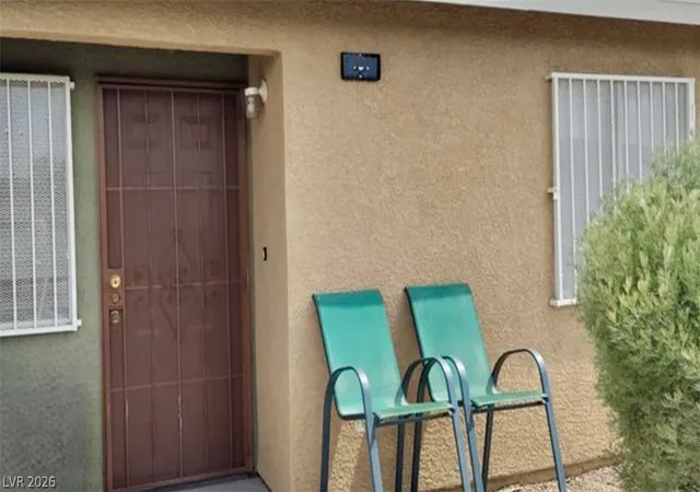 Townhouse for sale at 3881 Soda Springs Dr, Las Vegas, NV 89115 | MLS# 2793916