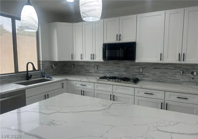 Photo 3 of Single family home for sale at 813 White Falcon St, Las Vegas, NV 89144 | MLS# 2794375 | Listing updated on 2026-09-03