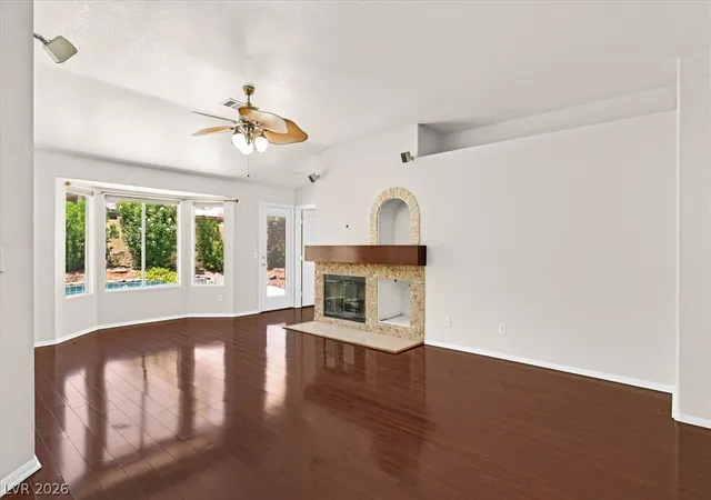 Photo 3 of Single family home for sale at 1690 Sweet View Ct, Henderson, NV 89014 | MLS# 2794817 | Listing updated on 2026-09-19