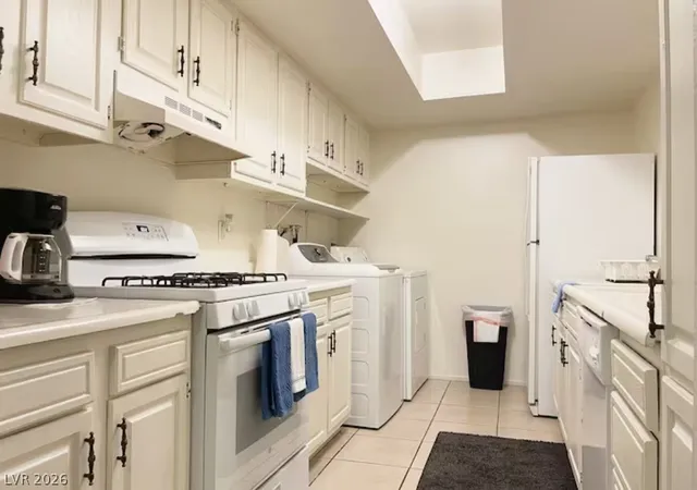 Photo 3 of Multi family home for sale at 4650 Koval 14 Ln, Las Vegas, NV 89109 | MLS# 2794497 | Listing updated on 2026-09-25