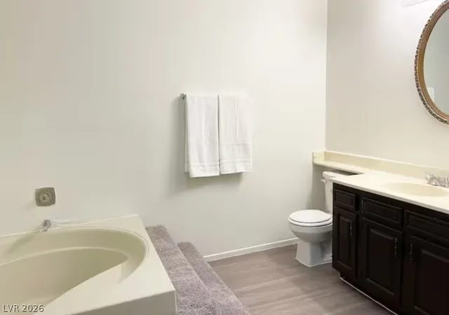 Listing Photo 5 - Condo for sale in building located at 4650 Koval 14th Ln, Las Vegas, NV 89109