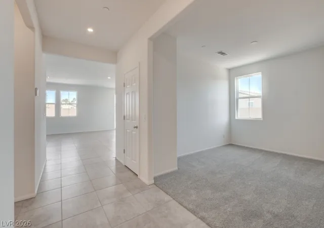 Photo 3 of Single family home for sale at 596 Hamilton Dr, Mesquite, NV 89027 | MLS# 2794965 | Listing updated on 2026-10-01