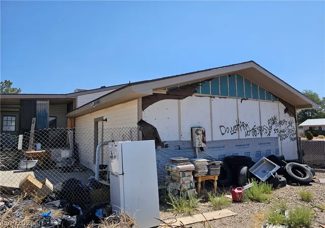 Photo 4 of Single family home for sale at 1610 Shadscale Ct, Tonopah, NV 89049 | MLS# 2795004 | Listing updated on 2026-09-22
