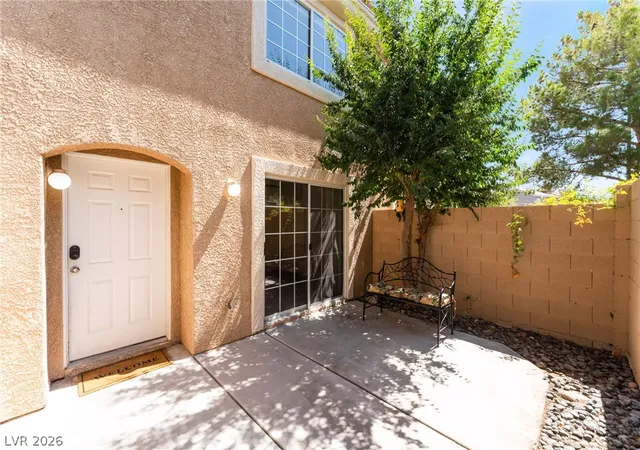 Photo 3 of Townhouse for sale at 9648 Lame Horse Dr, Las Vegas, NV 89123 | MLS# 2795109 | Listing updated on 2026-10-05