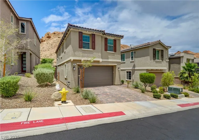 Photo 3 of Single family home for sale at 81 Moon Hl Dr, Henderson, NV 89011 | MLS# 2794697 | Listing updated on 2026-09-08