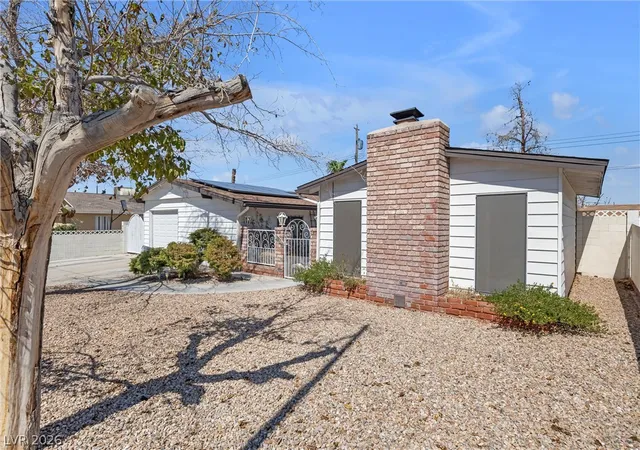 Photo 2 of Single family home for sale at 5198 Wilbur St, Las Vegas, NV 89119 | MLS# 2795285 | Listing updated on 2026-10-02