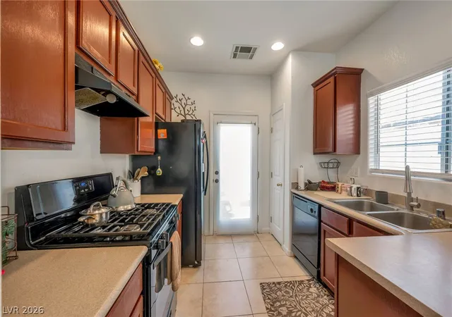 Photo 4 of Single family home for sale at 7937 Violet Dawn St, Las Vegas, NV 89149 | MLS# 2795421 | Listing updated on 2026-09-24