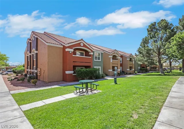 Photo 3 of Condo for sale at 8101 W Flamingo Rd #1133, Las Vegas, NV 89147 | MLS# 2795356 | Listing updated on 2026-09-11