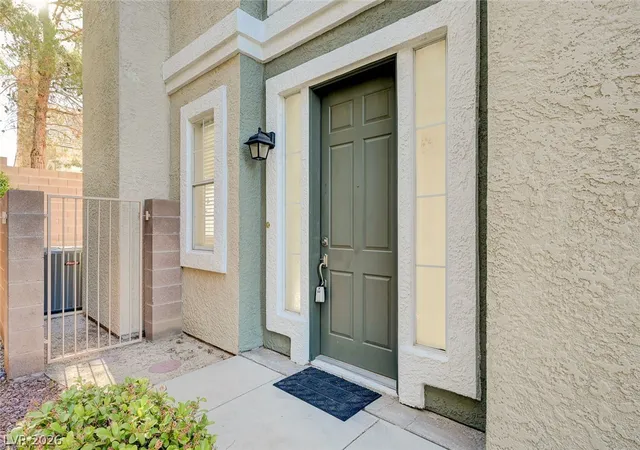 Photo 3 of Townhouse for sale at 933 Bannockburn St, Las Vegas, NV 89145 | MLS# 2795837 | Listing updated on 2026-09-11