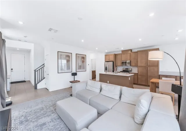 Photo 4 of Townhouse for sale at 740 Echelon St, Las Vegas, NV 89138 | MLS# 2796134 | Listing updated on 2026-09-03
