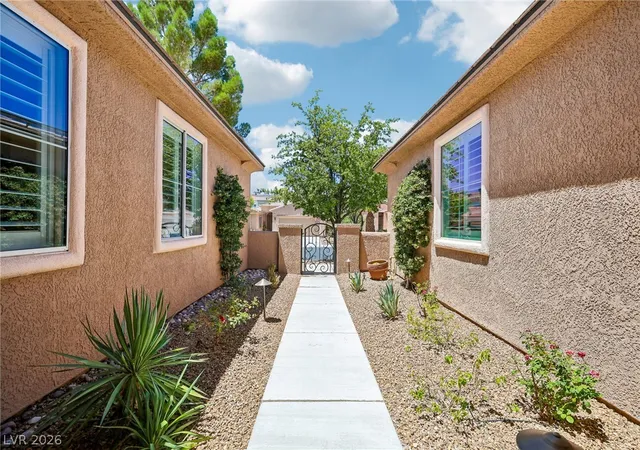 Photo 4 of Single family home for sale at 5110 Vincitor St, Las Vegas, NV 89135 | MLS# 2796825 | Listing updated on 2026-09-17