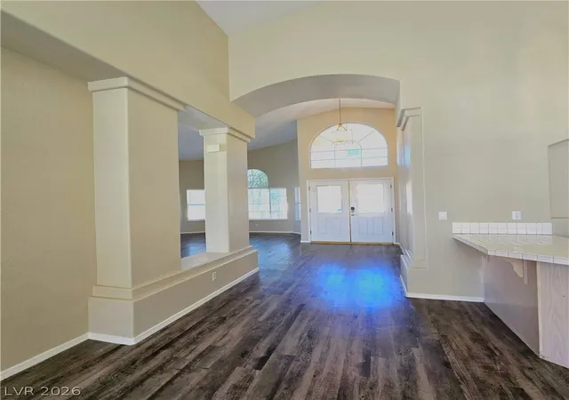 Photo 3 of Sale Pending at 1445 Castle Crst Dr, Las Vegas, NV 89117 | MLS# 2796527 | Listing updated on 2026-09-11