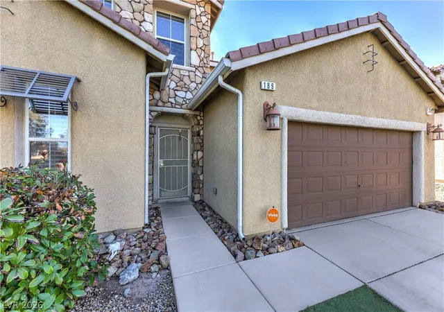 Photo 3 of Sale Pending at 189 Carneros Ave, Henderson, NV 89002 | MLS# 2796731 | Listing updated on 2026-09-05