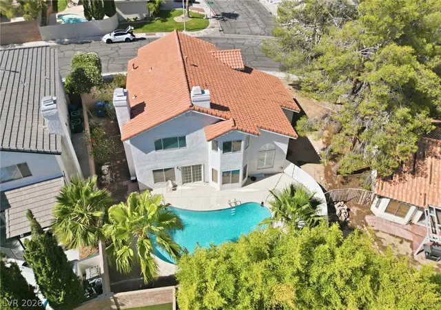 Photo 1 of Single family home for sale at 9401 Crown Vista Ln, Las Vegas, NV 89117 | MLS# 2796795 | Listing updated on 2026-10-01