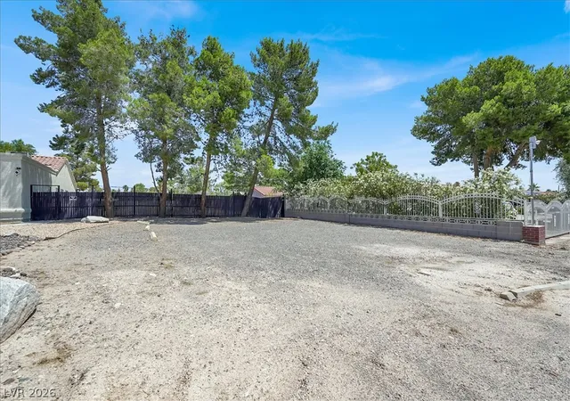 Photo 3 of Sale Pending at 5008 Donnie Ave, Las Vegas, NV 89130 | MLS# 2797010 | Listing updated on 2026-09-17