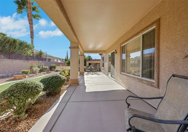 Photo 40 of Sale Pending at 2833 Winslow Springs Dr, Henderson, NV 89052 | MLS# 2797335 | Listing updated on 2026-09-10