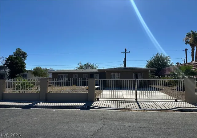 Photo 1 of Sale Pending at 2876 Escuela St, Las Vegas, NV 89121 | MLS# 2797338 | Listing updated on 2026-10-02